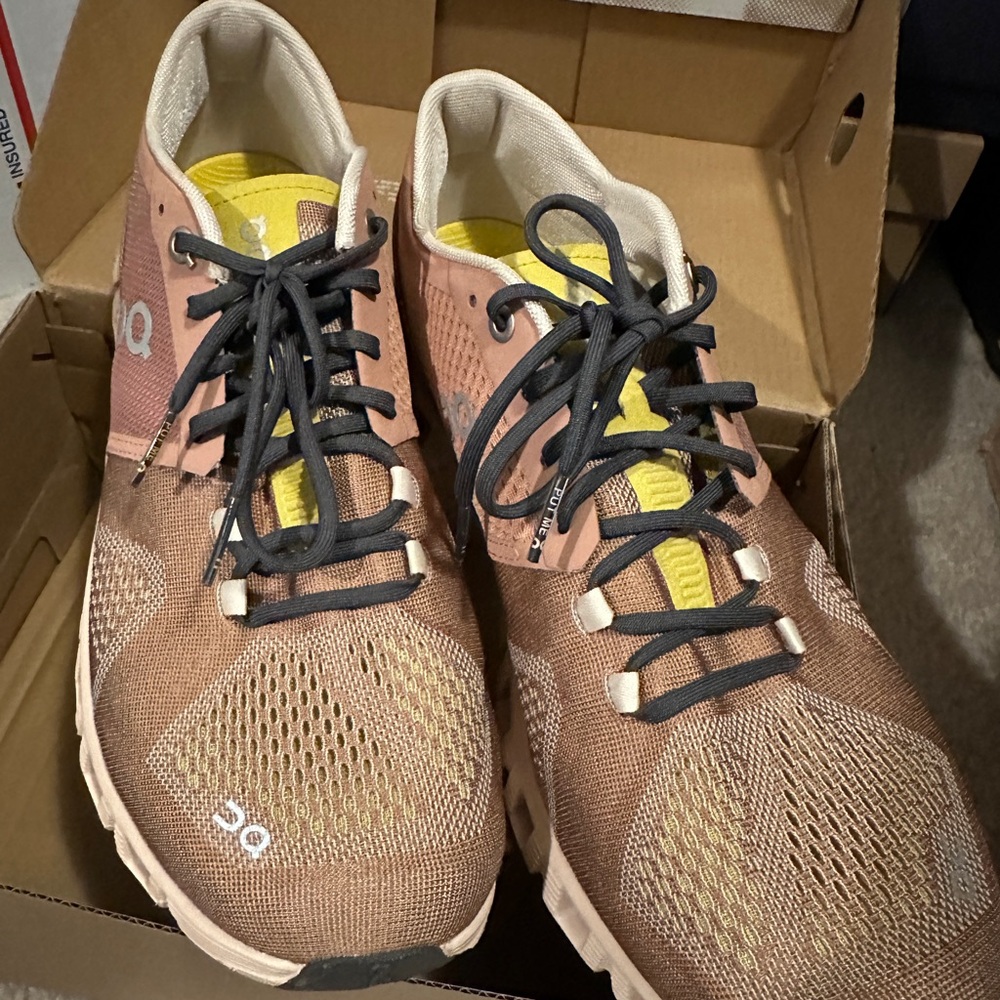 On Running Cloud X Mocha Sand